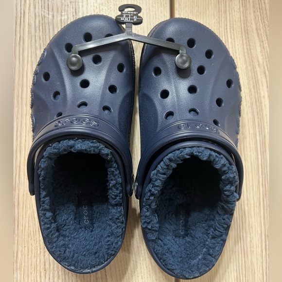 Crocs Kids Baya Faux Fur Lined Clogs size J3 - Picture 1 of 2